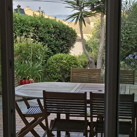 Maison Familiale Proche Plage, Parking, Clim * Carqueiranne