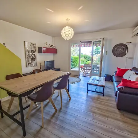 Maison Familiale Proche Plage, Parking, Clim