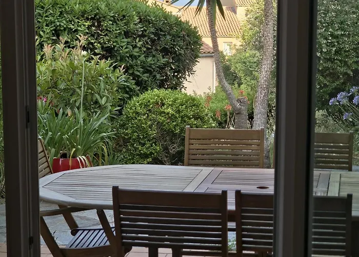 Maison Familiale Proche Plage, Parking, Clim * ガイヤック