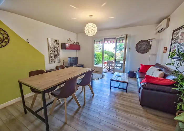 Maison Familiale Proche Plage, Parking, Clim